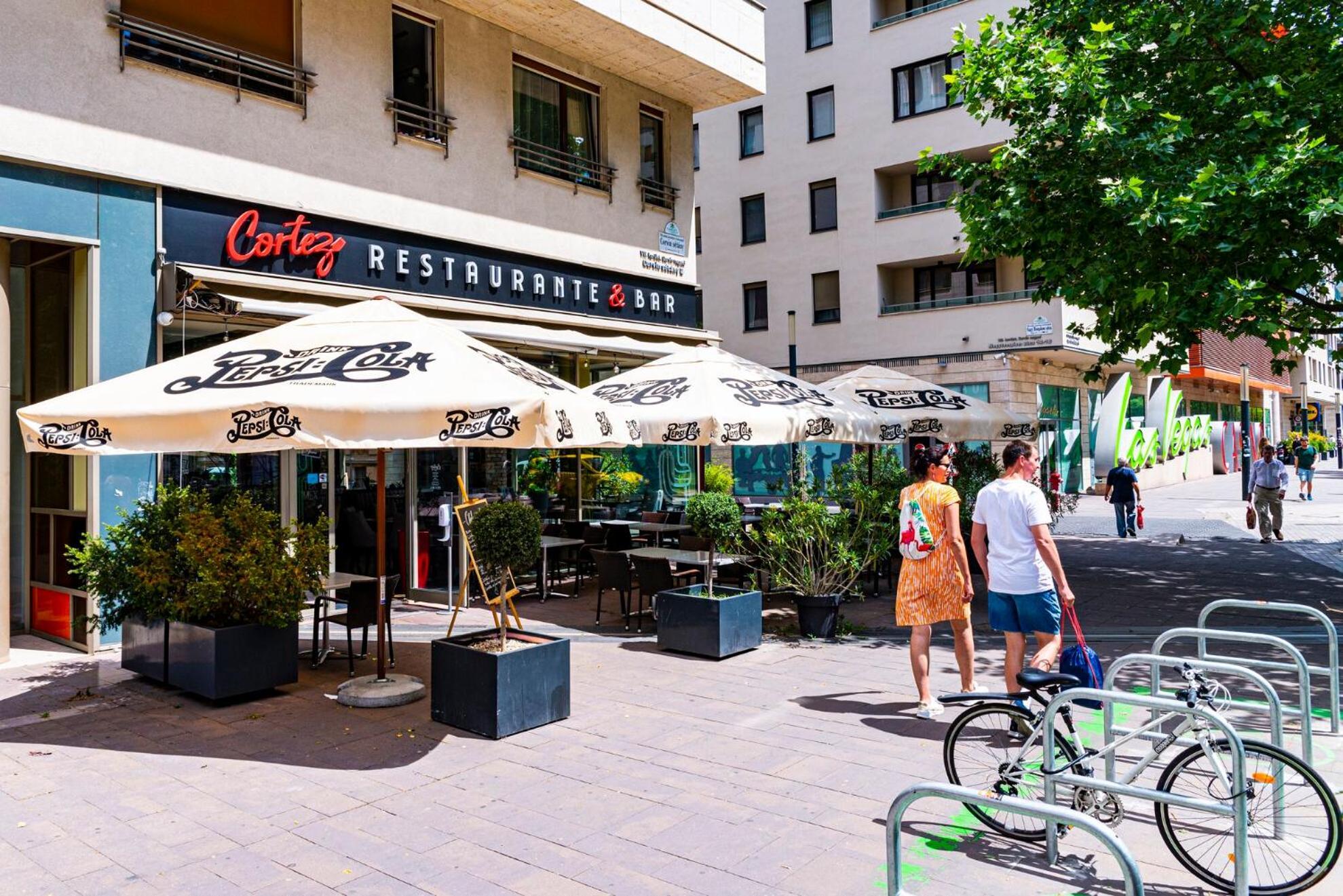 Mega Sale - Book Now - Corvin Royal Apartments Budapest Eksteriør billede